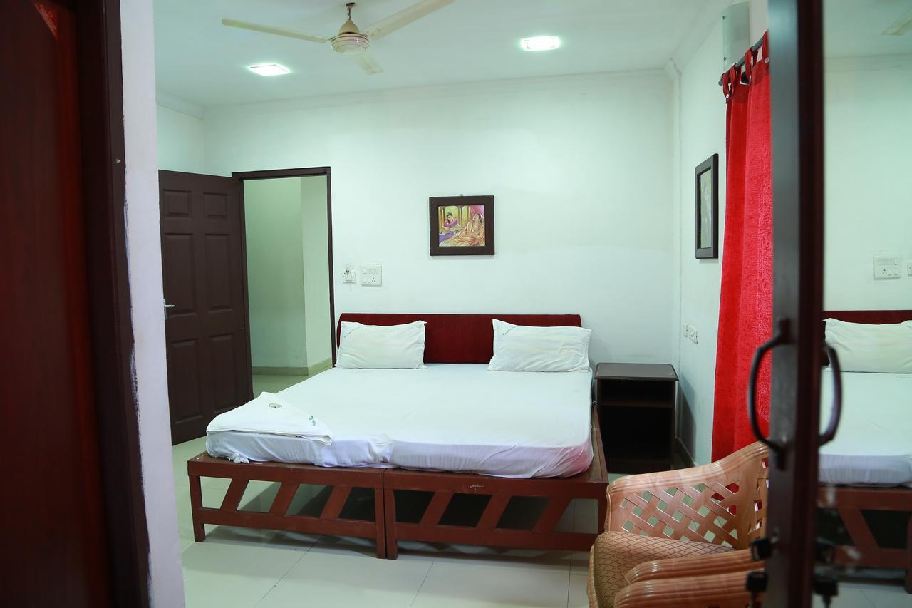 Готель Swades Residency Cheruvalli Екстер'єр фото