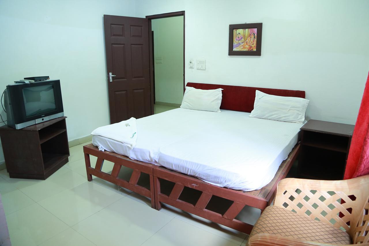 Готель Swades Residency Cheruvalli Екстер'єр фото
