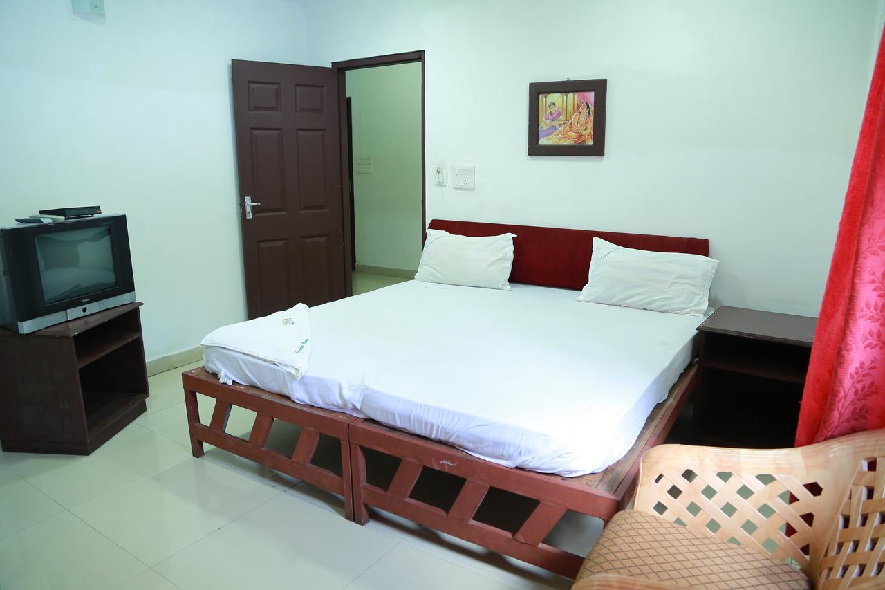 Готель Swades Residency Cheruvalli Екстер'єр фото